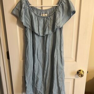 Light Blue Off-Shoulder Dress light denim dress size medium  with pockets